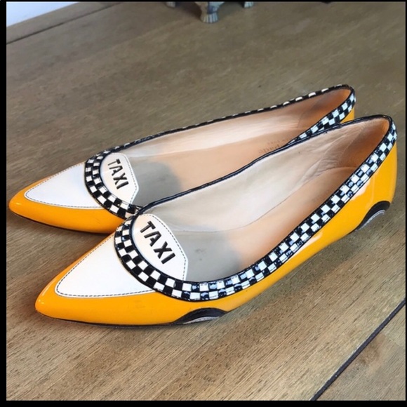 kate spade Shoes - KATE SPADE GO TAXI FLATS